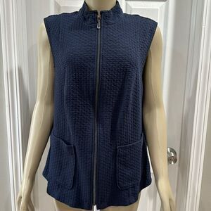 RABE TEXTURED VEST. NAVY BLUE